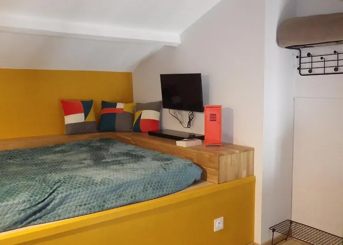 La Vague * 莱萨布勒-多洛讷